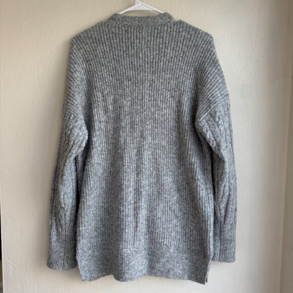 Abercrombie & Fitch Fuzzy Cable Legging-Friendly Cardigan - Picture 2 of 4